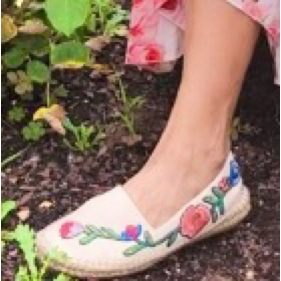 GUCCI  Floral Espadrilles - Picture 9 of 9
